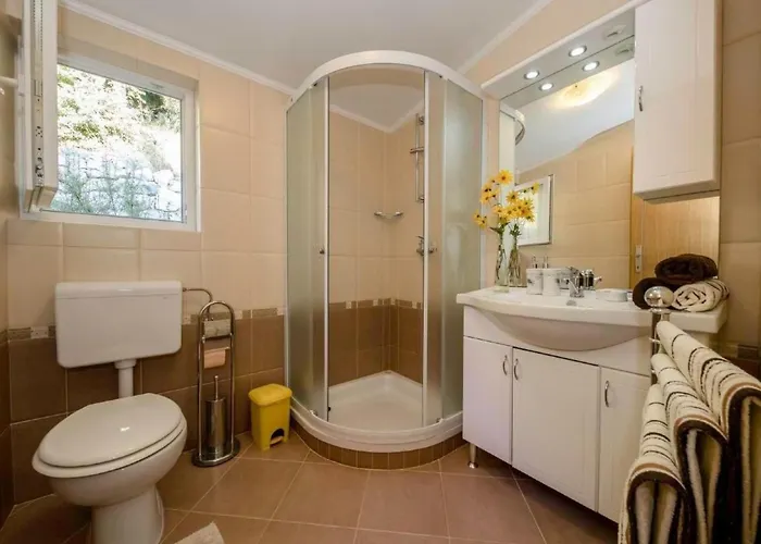 Tolles In Mit Garten By Interhome Holiday home *