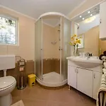 Tolles In Mit Garten By Interhome בית נופש *